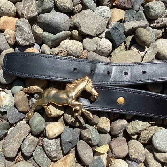Vintage Gold Tone Running Horse Belt - Picture 6 of 11